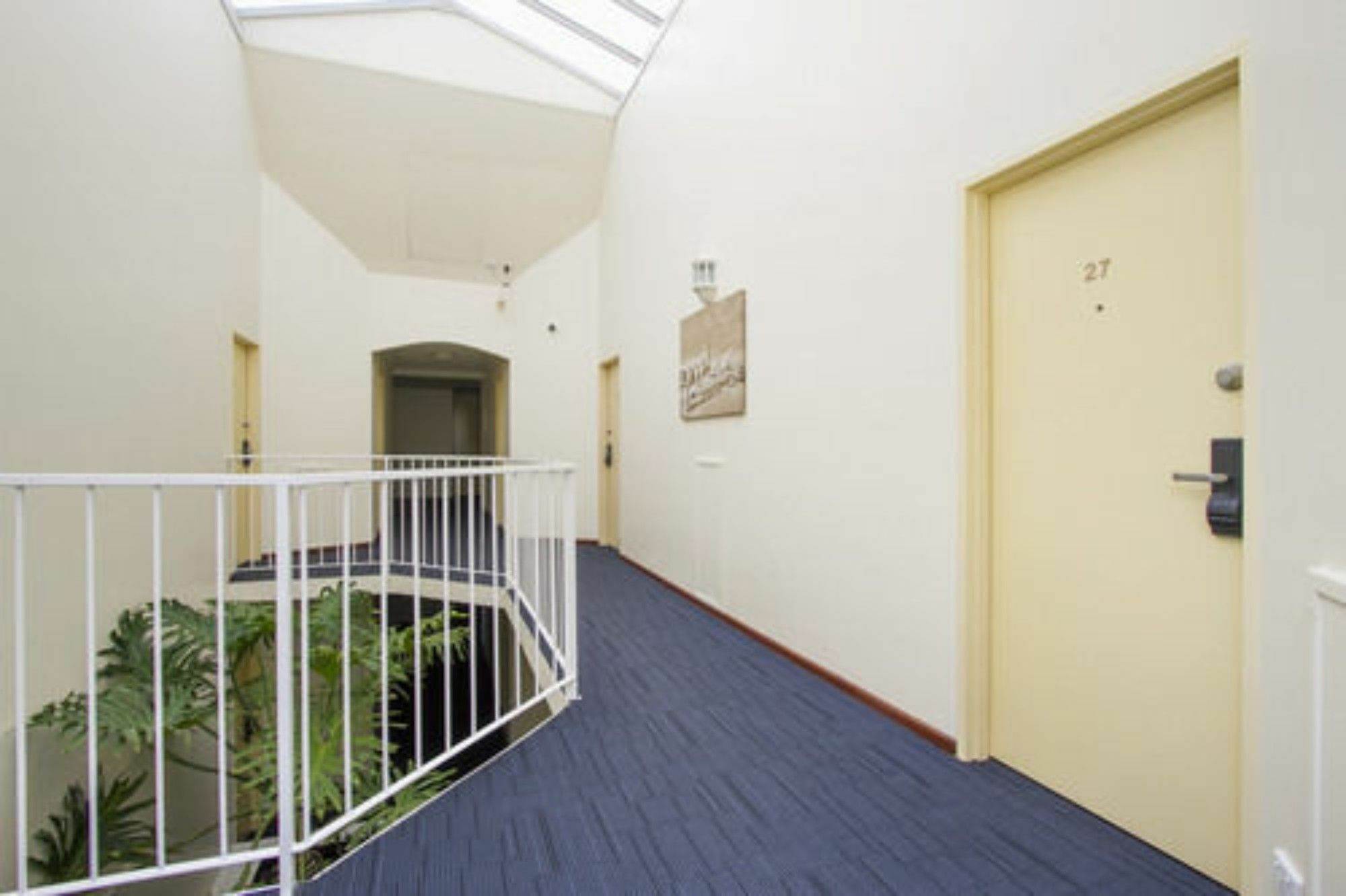 Windsor Lodge Perth Exterior photo
